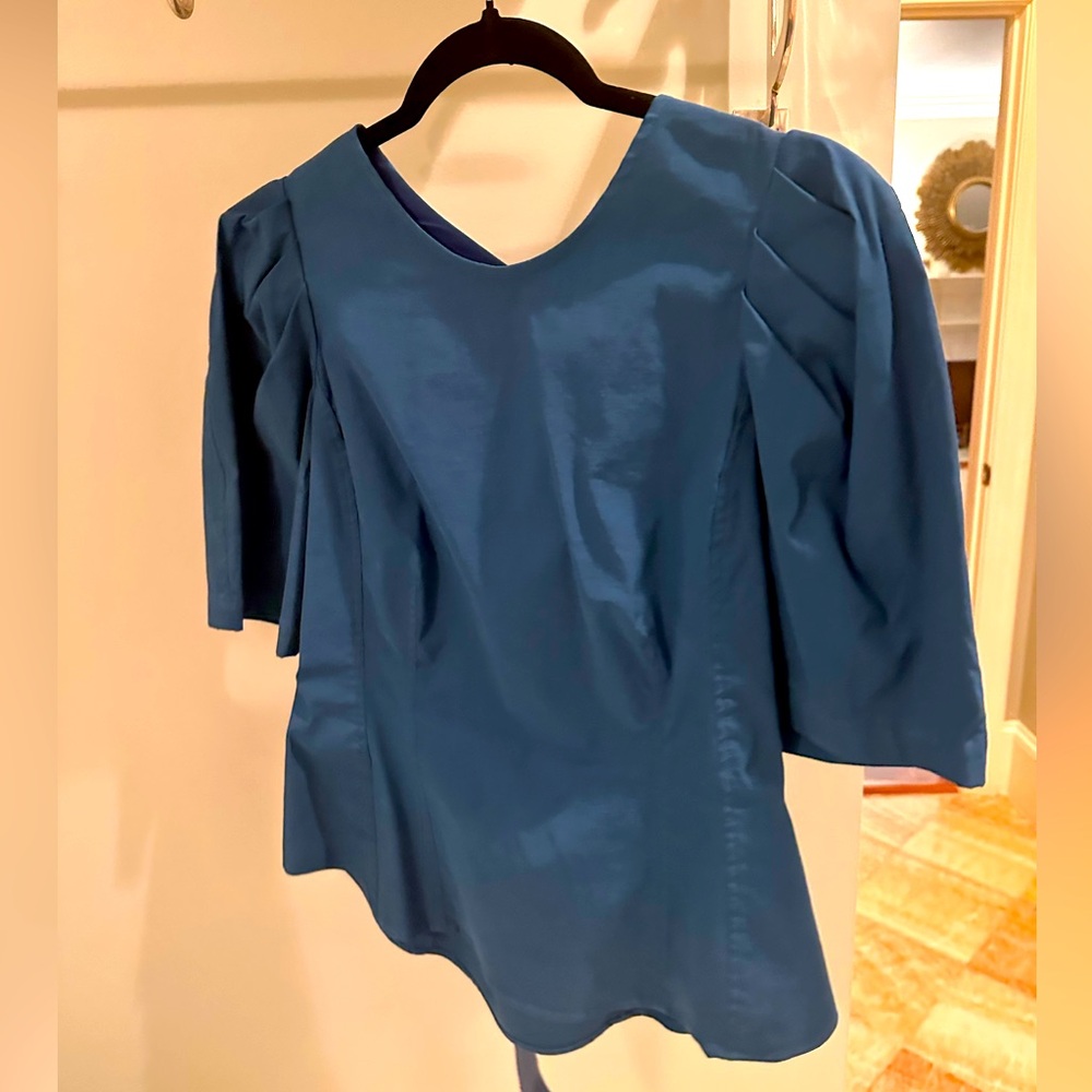 Sea NY size 6 blue top EUC